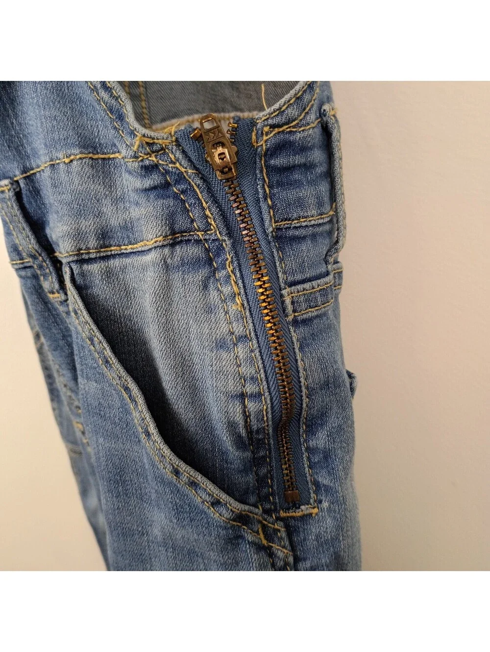 OshKosh B'gosh Girls Denim Overalls Blue Jeans Size 10 Adjustable Straps Raw Hem
